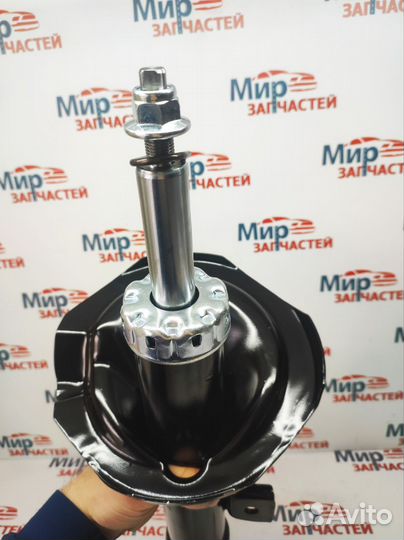 Амортизатор передний Mitsubishi outlander