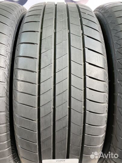 Bridgestone Turanza T005 235/55 R19