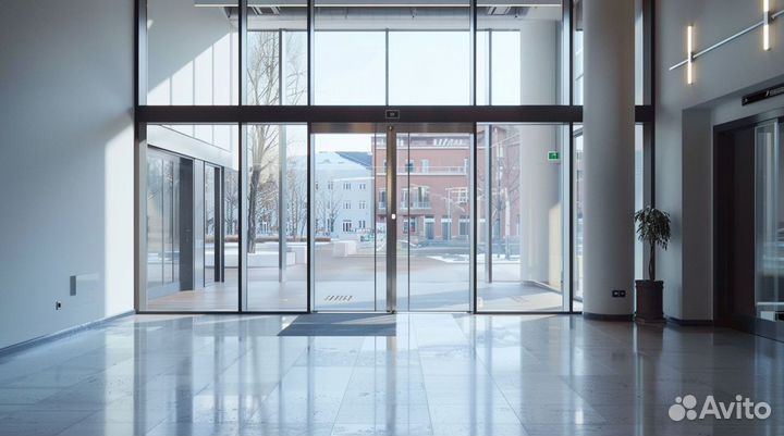 Стеклянная дверь от производителя