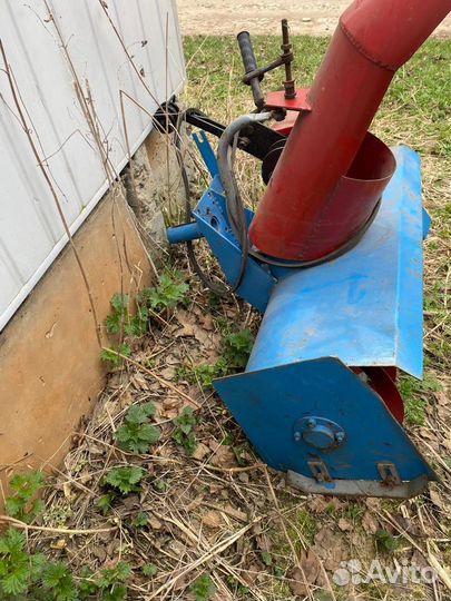 Снегоуборочная приставка к мотоблоку/шнек Нева