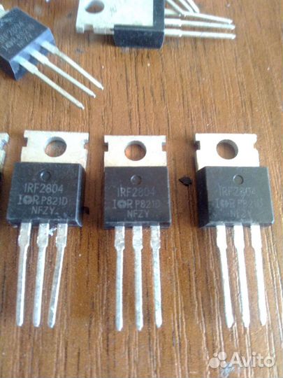 Семистор IRF 2804