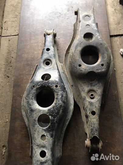 Тойота Рав4 са 40 рычаги задние