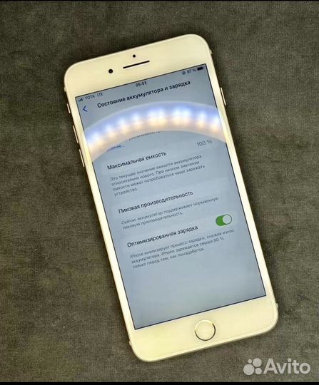 iPhone 8 Plus, 64 ГБ