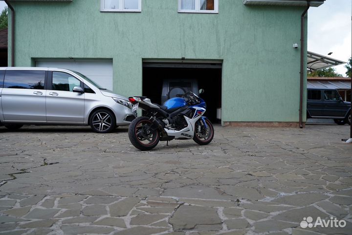 Suzuki GSX-R 600 L1