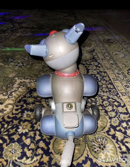 Pобoт собaкa Рeкc WowWee