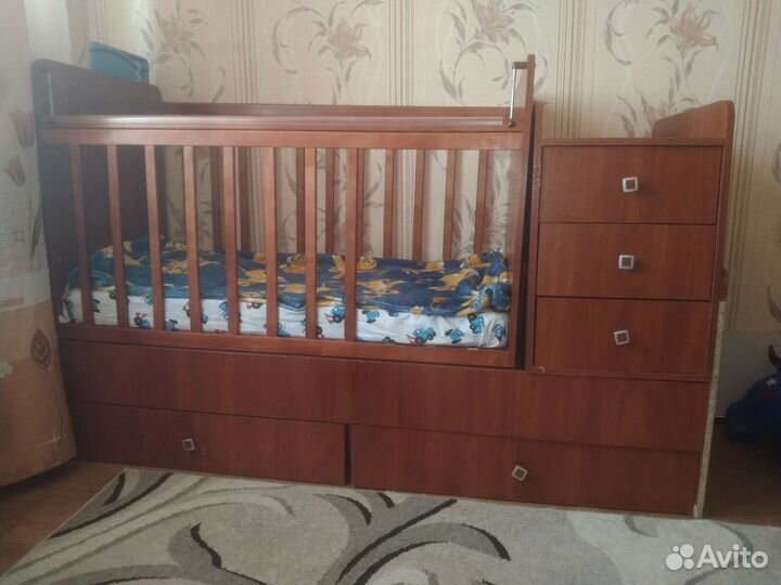 Детская кровать трансформер с маятником