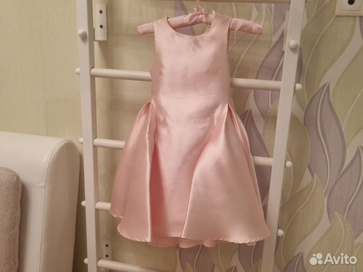 Платье розовое 134-140