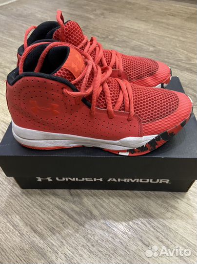 Баскетбольные кроссовки детские under armour 38