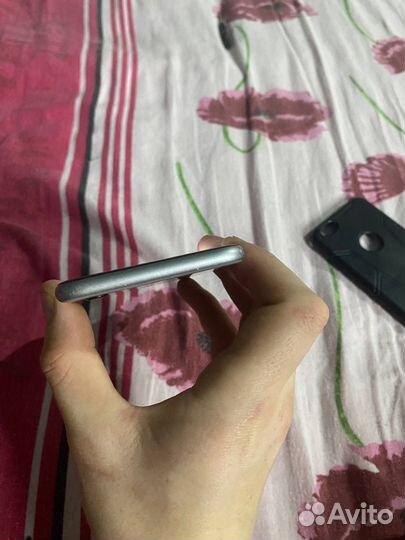 iPhone 6S, 32 ГБ
