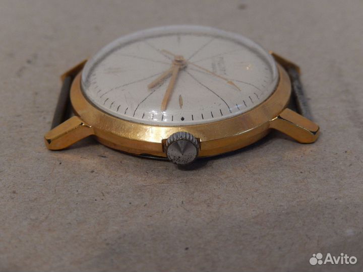 Часы Полет 17 камней позолота AU 20