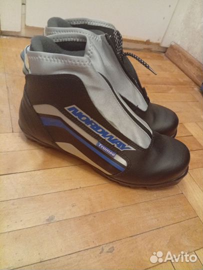 Лыжные ботинки 41 размер nnn