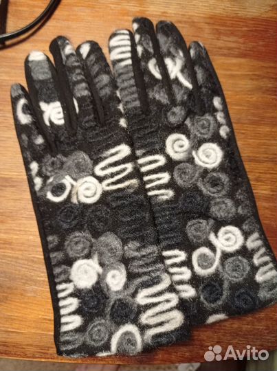 Перчатки женские