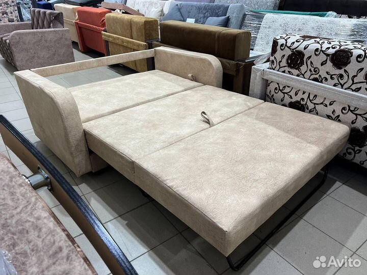 Диван чебурашка