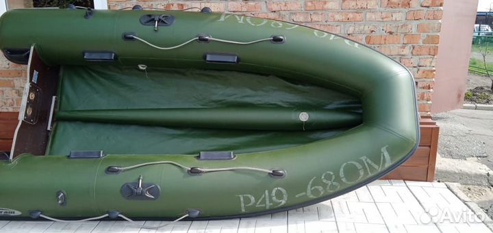 Лодка фрегат 300