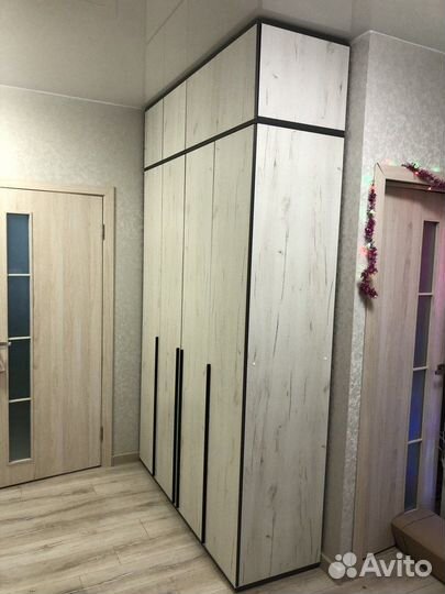 Шкаф 4-х створчатый с антресолью