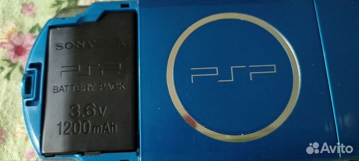 Портативная игровая приставка psp