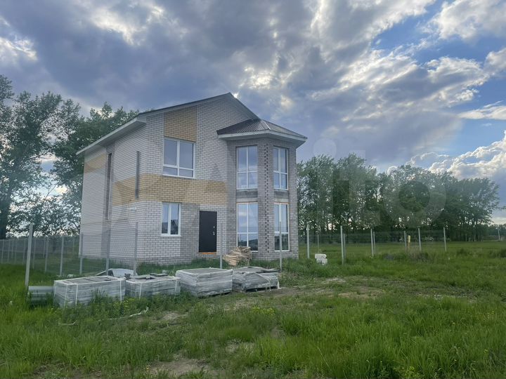 Дом 92,8 м² на участке 6 сот.