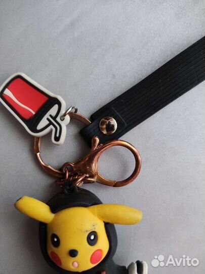 Брелок Пикачу