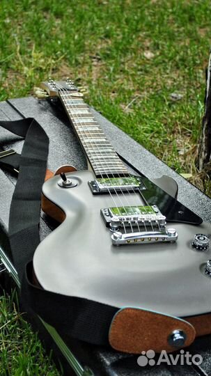 Мастеровая электрогитара Les Paul