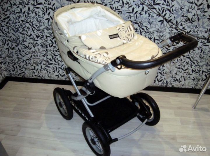 Коляска для новорождённого Peg Perego Young Beige