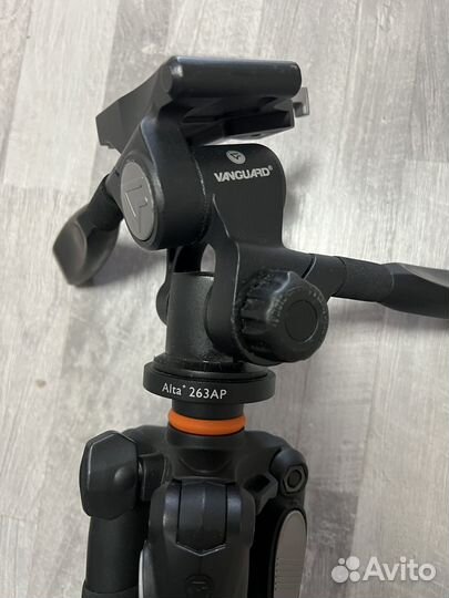 Штатив Vanguard Alta 263 AP