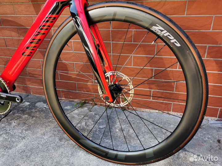 Топовый canyon aeroad CF SLX disc etap zipp 303S