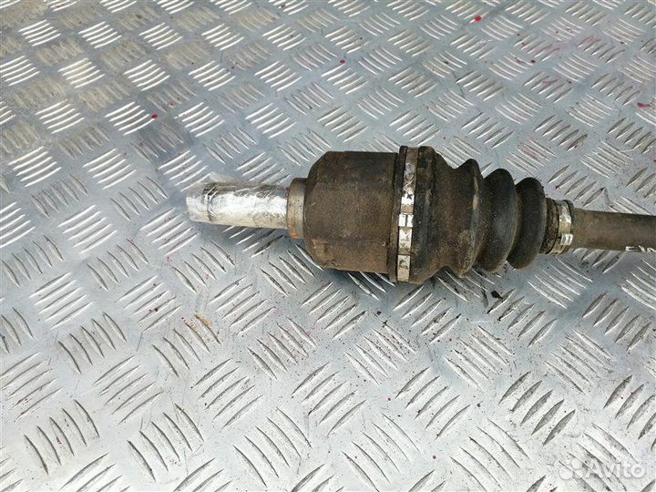 Вал приводной передний левый Hyundai Elantra HD