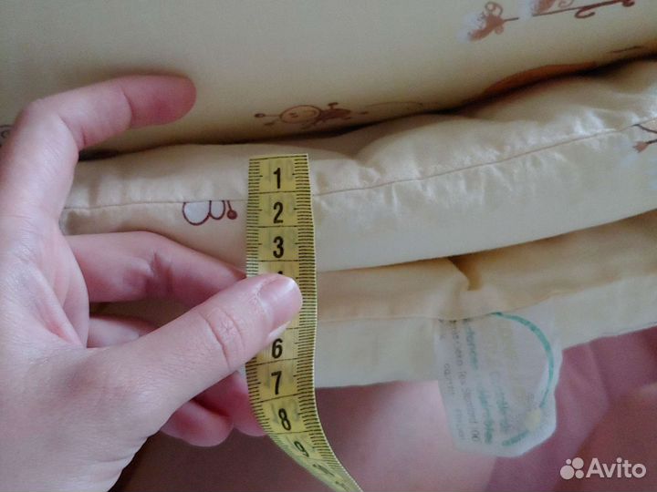 Бортики на кровать, круг для плавания на шею