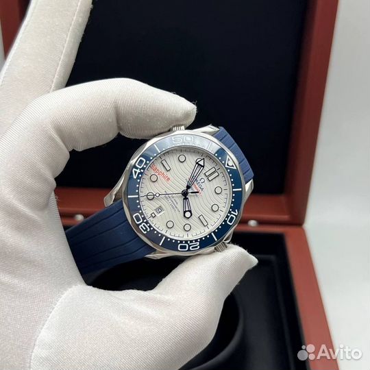 Часы Omega Seamaster