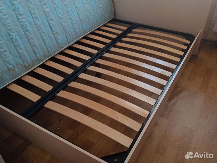 Кровать двухспальная с матрасом бу 160 200