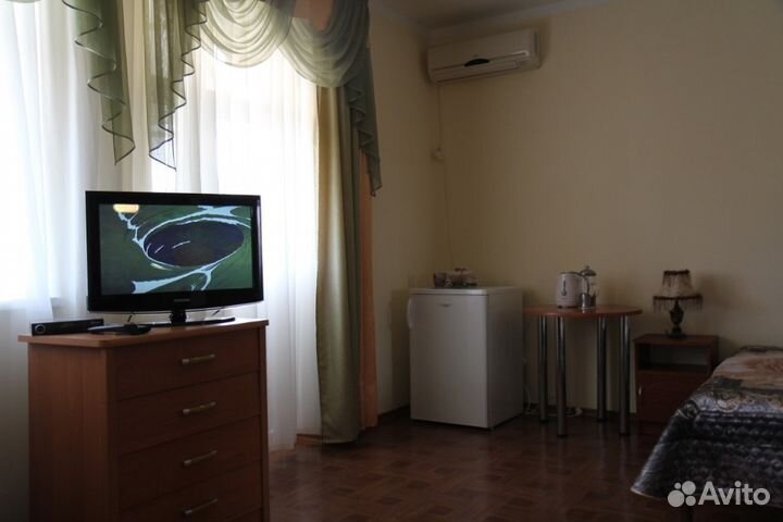 Крым. Морское(Судак). До моря 200 метров. Владелец