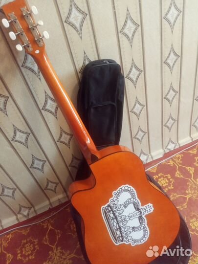 Продам гитару