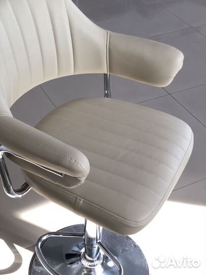 Стул для мастера бу