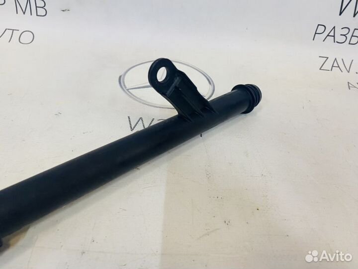 Трубка системы охлаждения Mercedes W204