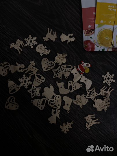 Елочные игрушки из дерева