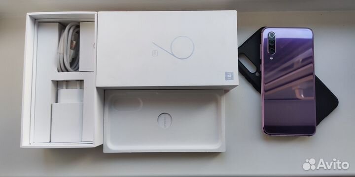 Xiaomi Mi 9 SE, 6/64 ГБ