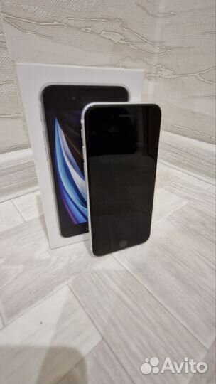 iPhone SE (2020), 128 ГБ