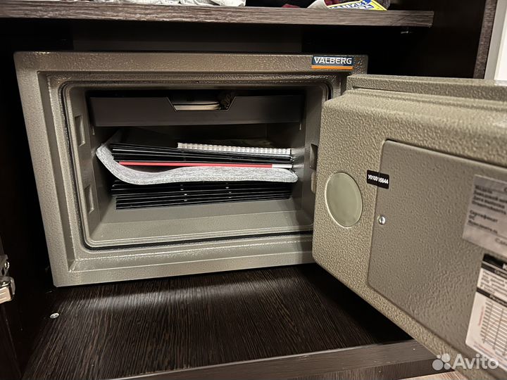 Сейф огнестойкий Valberg FRS-32 EL