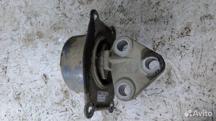 Кронштейн кпп Opel Astra H 1.6 Z16XER 2011