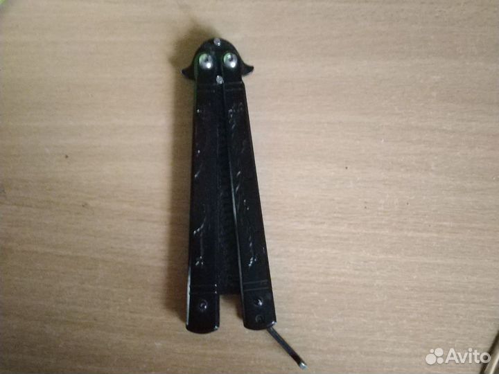 Нож бабочка расческа