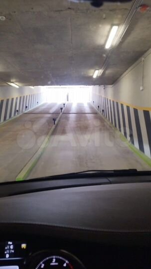 Машиноместо, 14 м²