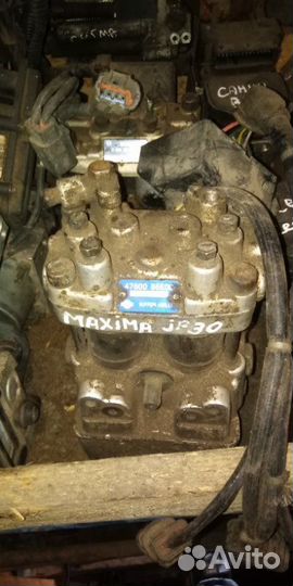 Блок ABS Nissan Maxima J30