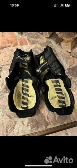 Хоккейные наколенники