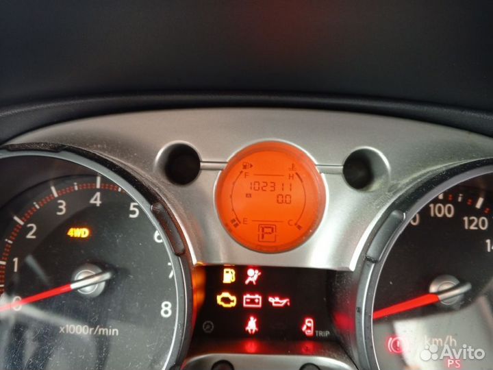 Бачок омывателя Nissan Dualis NJ10