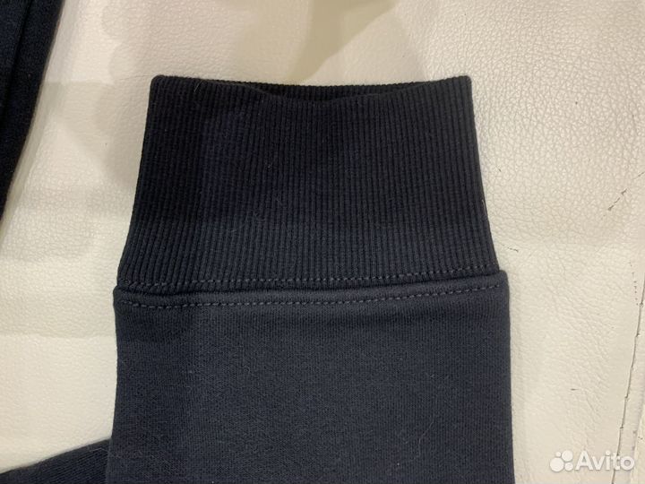 Свитер мужской