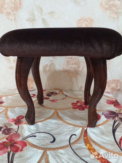 Табурет банкетка