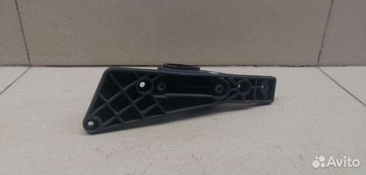 Кронштейн (сопут. товар) R19 1992-1996