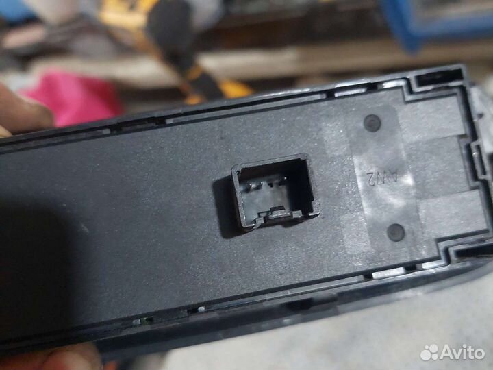 Mondeo 4 Кнопки стеклоподъемников ford