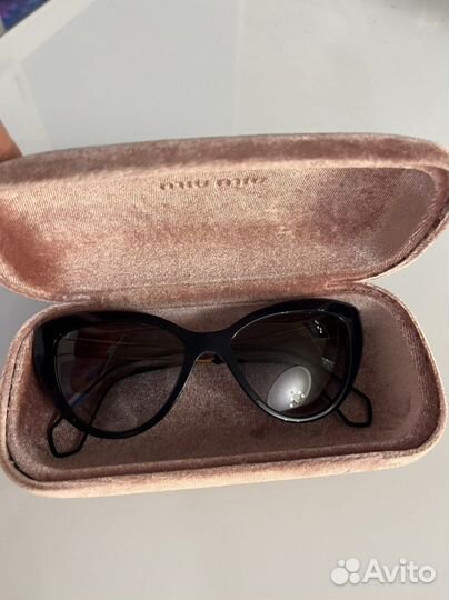 Солнцезащитные очки mia mia