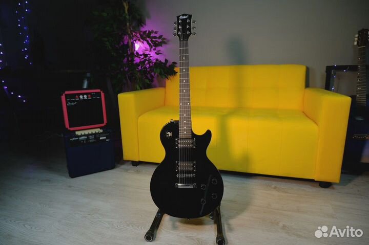 Электрогитара + комбик + провод + чехол